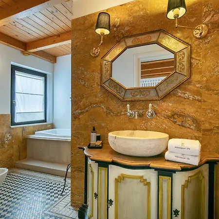 Mandalay & Séjour à la campagne Senigallia