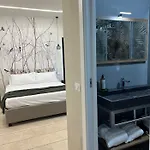 Mandalay & Kır Evi