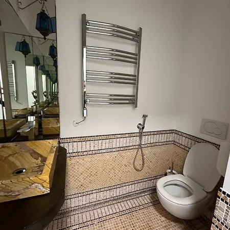 Casa di campagna Mandalay & *