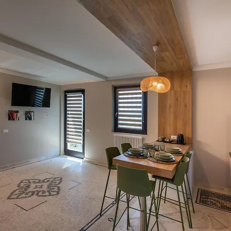 Country house Mandalay & Senigallia