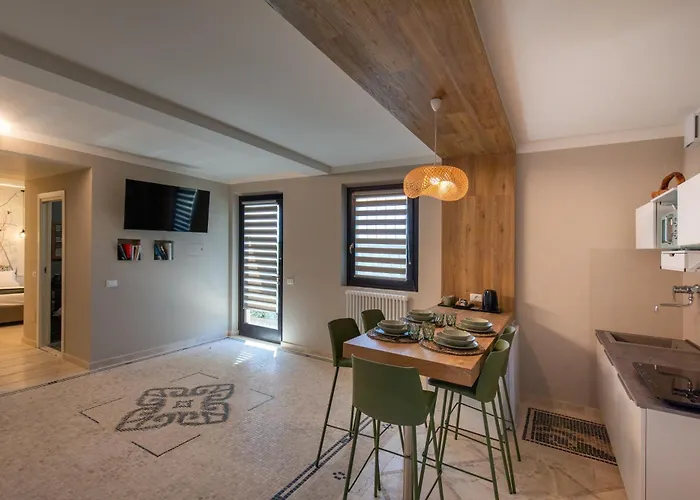 Country house Mandalay & Senigallia