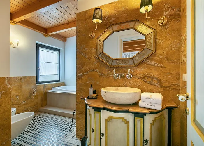 Mandalay & Country house Senigallia