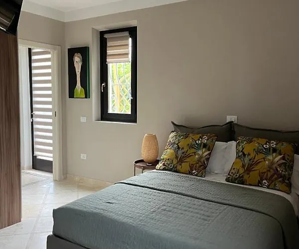 Mandalay & Country house Senigallia