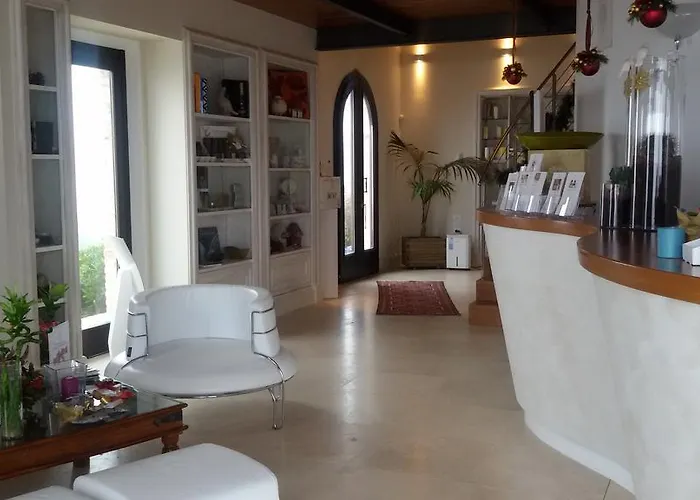 Country house Mandalay & *