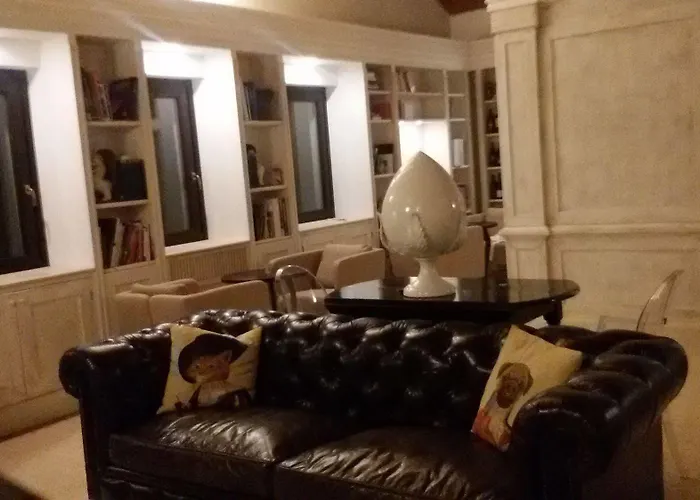 Mandalay & Country house Senigallia